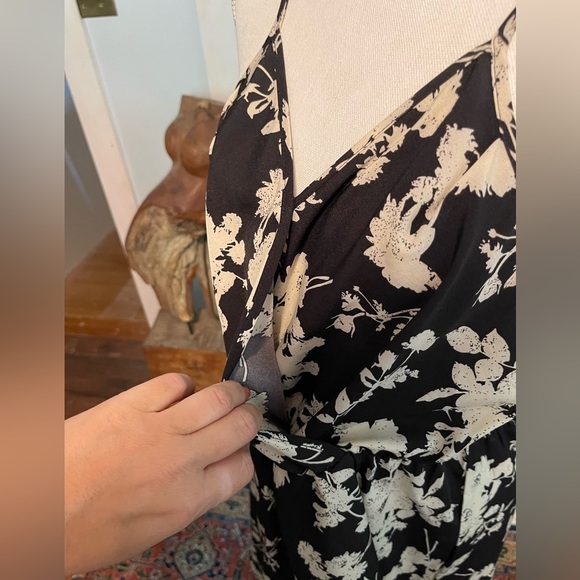 SHEIN Plus Floral Print Surplice Neck Cami Dress Black and White Multi NWOT 1XL - Picture 5 of 10